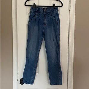 Hollister Women’s Mom Jeans 26